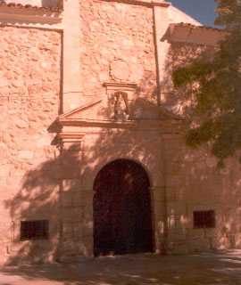 Detalle de la puerta principal de la Ermita. Virgen de Gracia