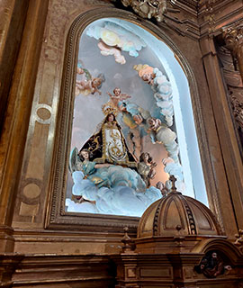 Detalle de la hornacina del altar. Virgen de Gracia